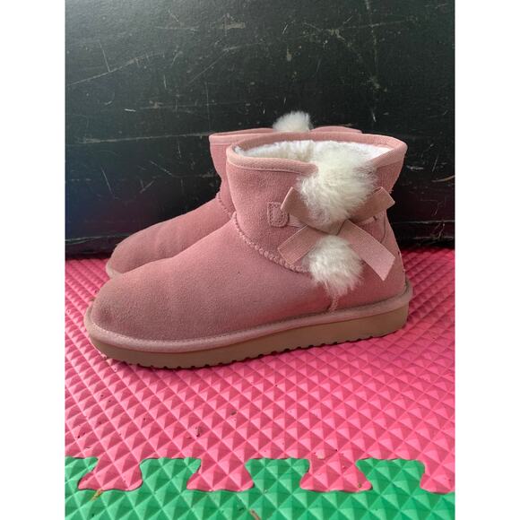 Koolaburra by UGG Victoria Mini boot in pink suede with faux fur and bow size 7 - Picture 1 of 6